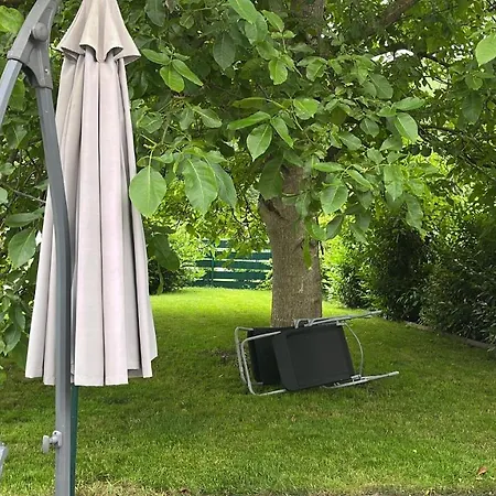 Haus Mit Garten Familie Pabst *