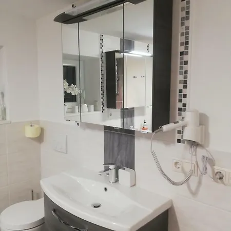 Haus Mit Garten Familie Pabst Maria Lankowitz