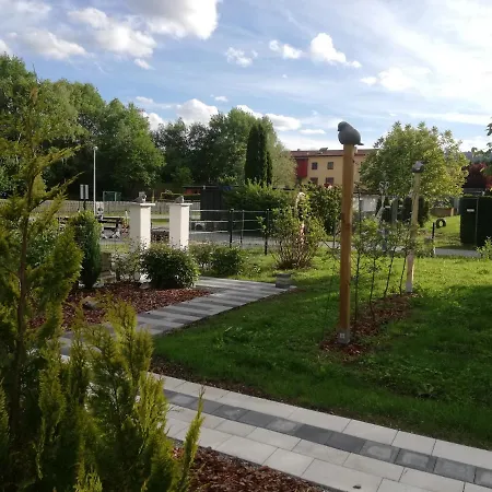 Haus Mit Garten Familie Pabst Tatil Evi