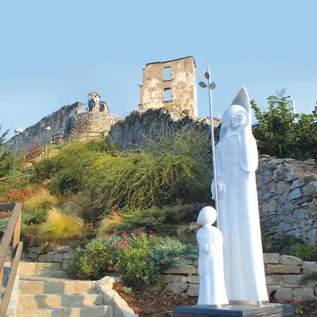 Haus Mit Garten Familie Pabst *