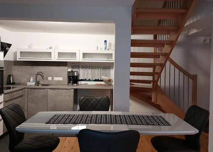 Haus Mit Garten Familie Pabst *