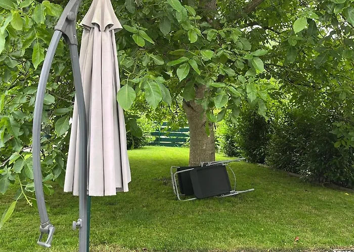 Haus Mit Garten Familie Pabst *