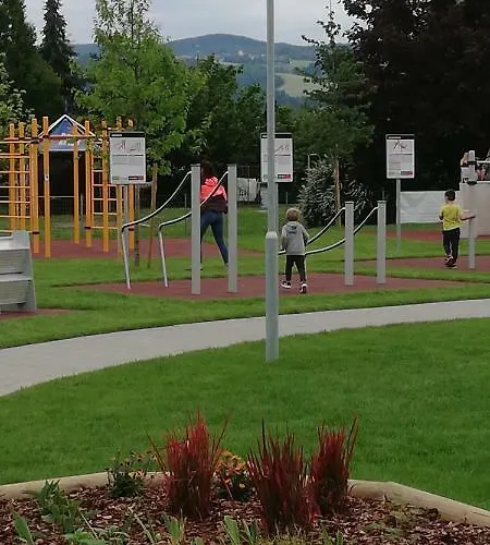 Haus Mit Garten Familie Pabst بيت للعطل